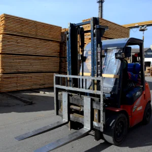 MATERIAL HANDLING
